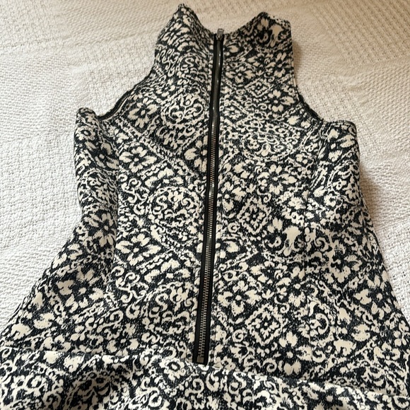 Women’s / Girls Abercrombie Dress - Picture 2 of 4